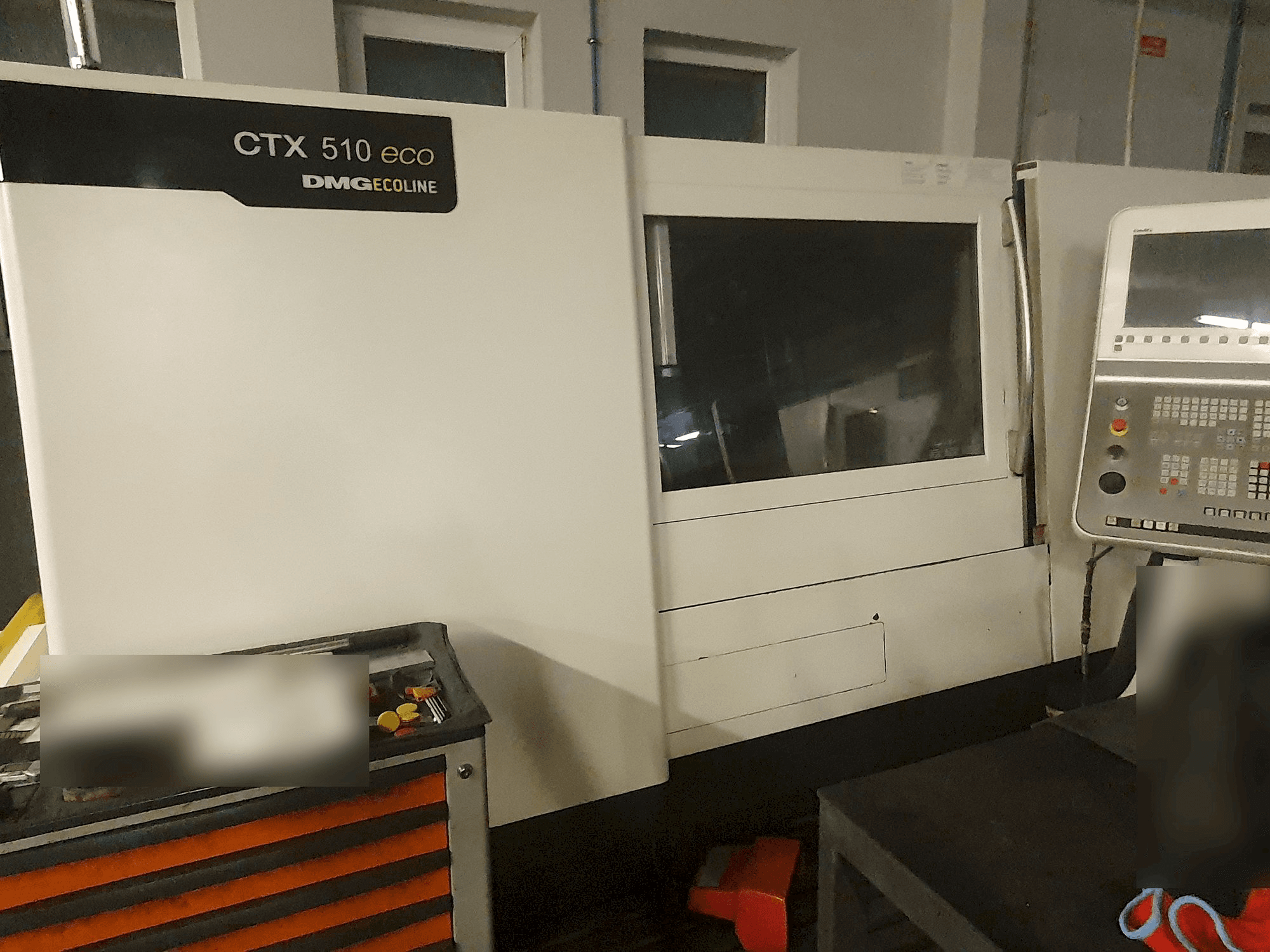 Čelní pohled na DMG GILDEMEISTER ecoline CTX 510 eco V3 stroj