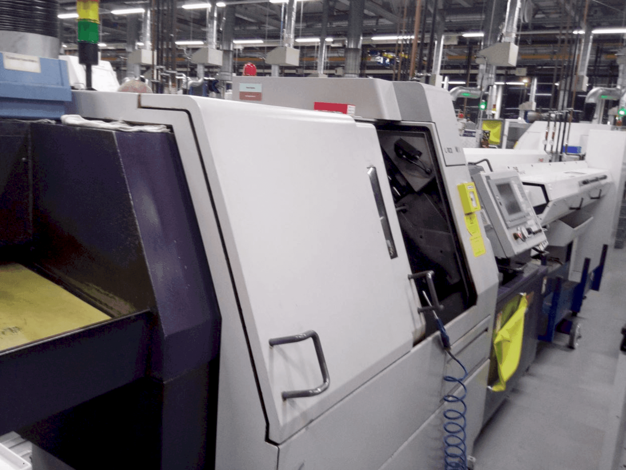 Čelní pohled na Citizen M32 stroj