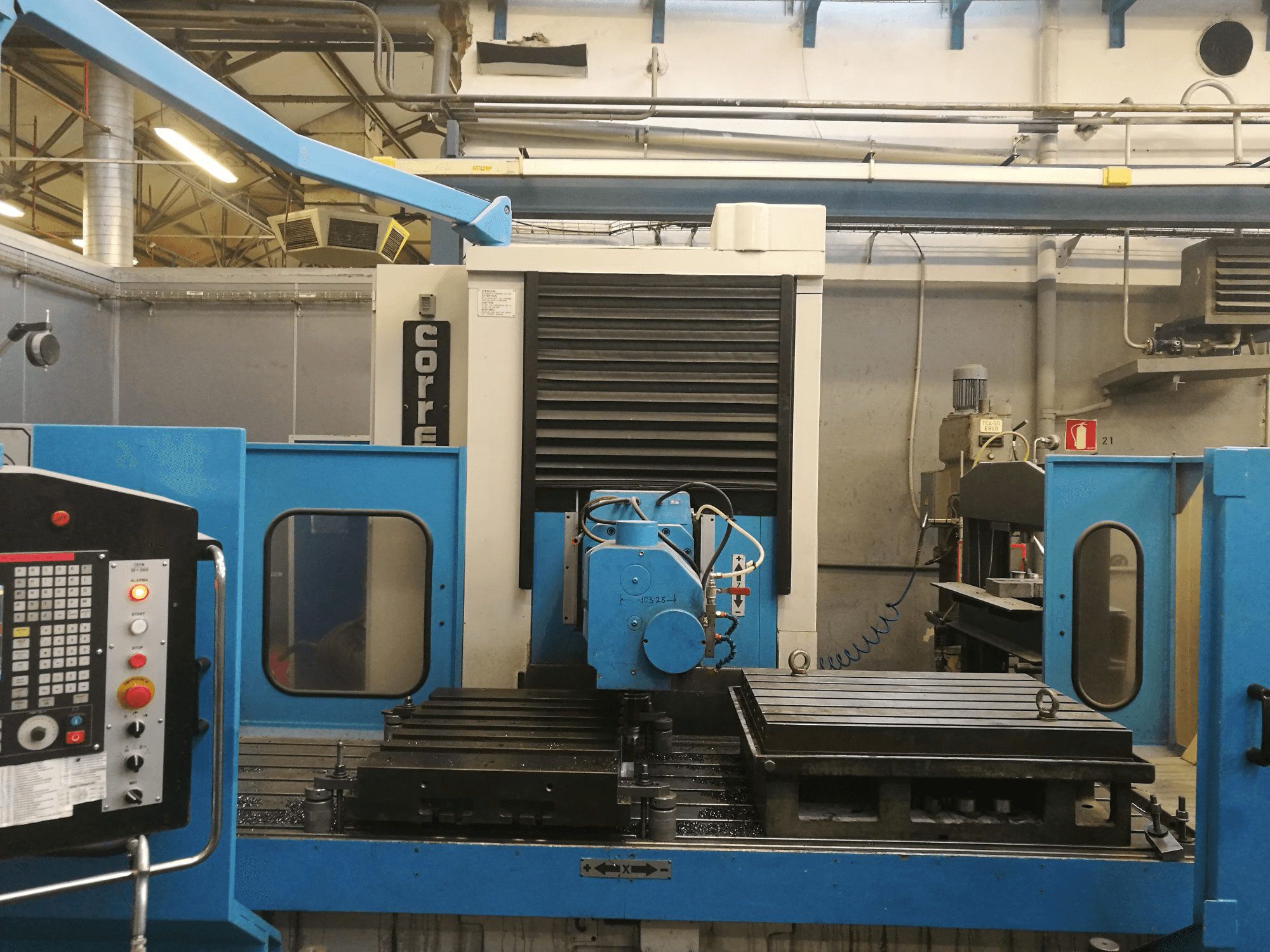 Čelní pohled na Correa A25-25 stroj