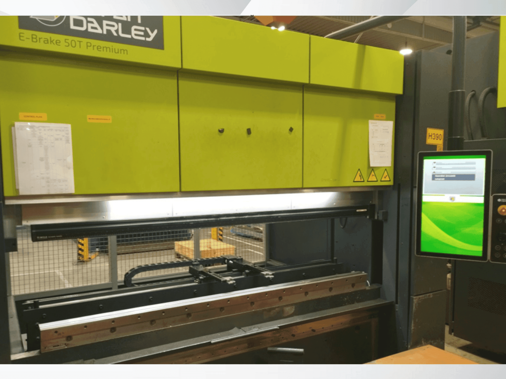 Čelní pohled na Safan DARLEY E-BRAKE Premium 50-2050 stroj