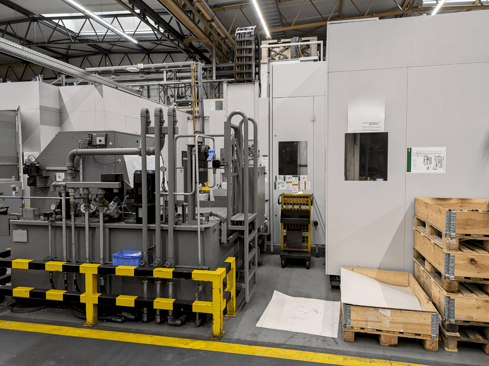 Čelní pohled na Heckert HEC 1000 H/V stroj