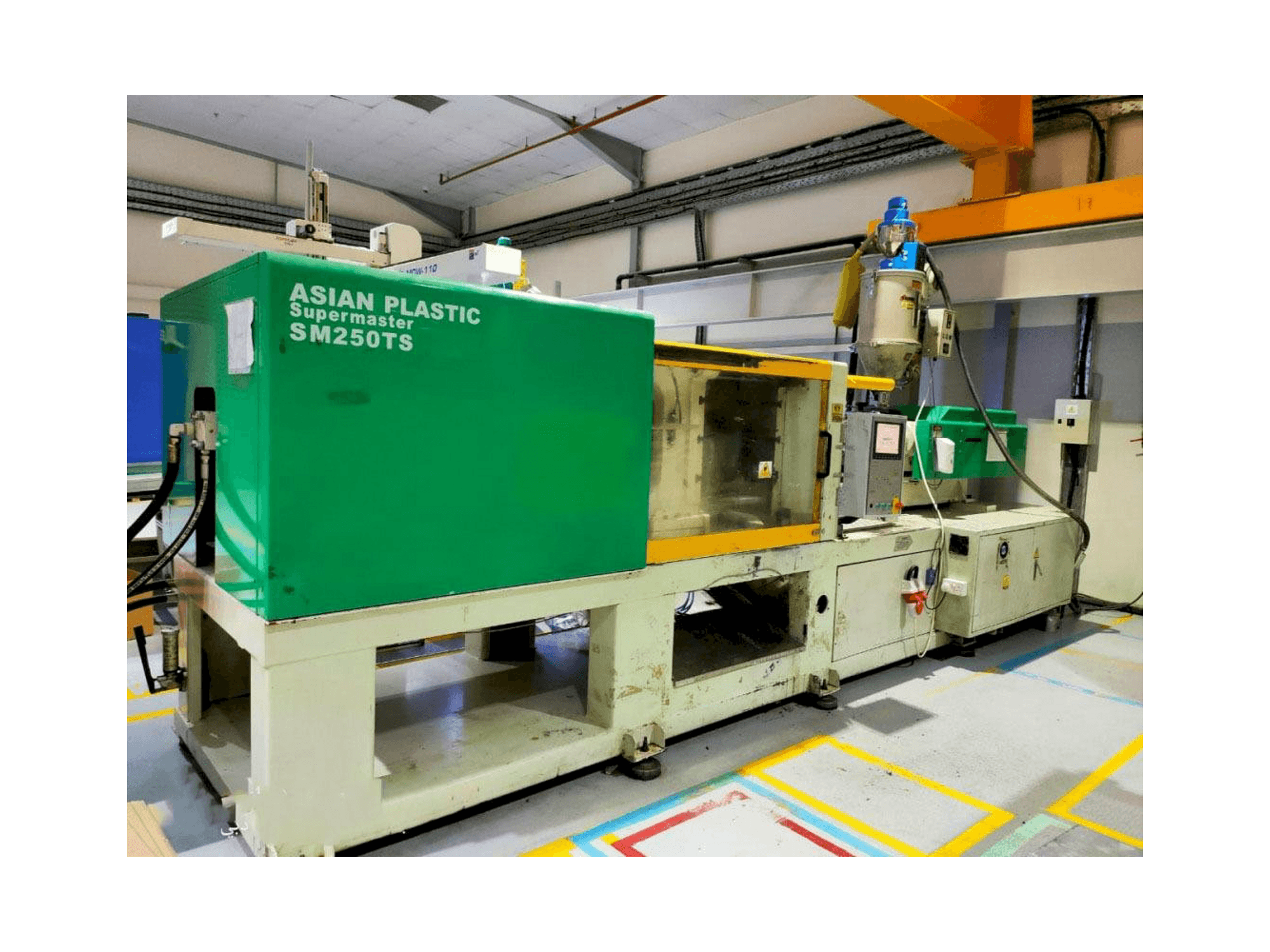 Čelní pohled na Supermaster SM 250 TS stroj