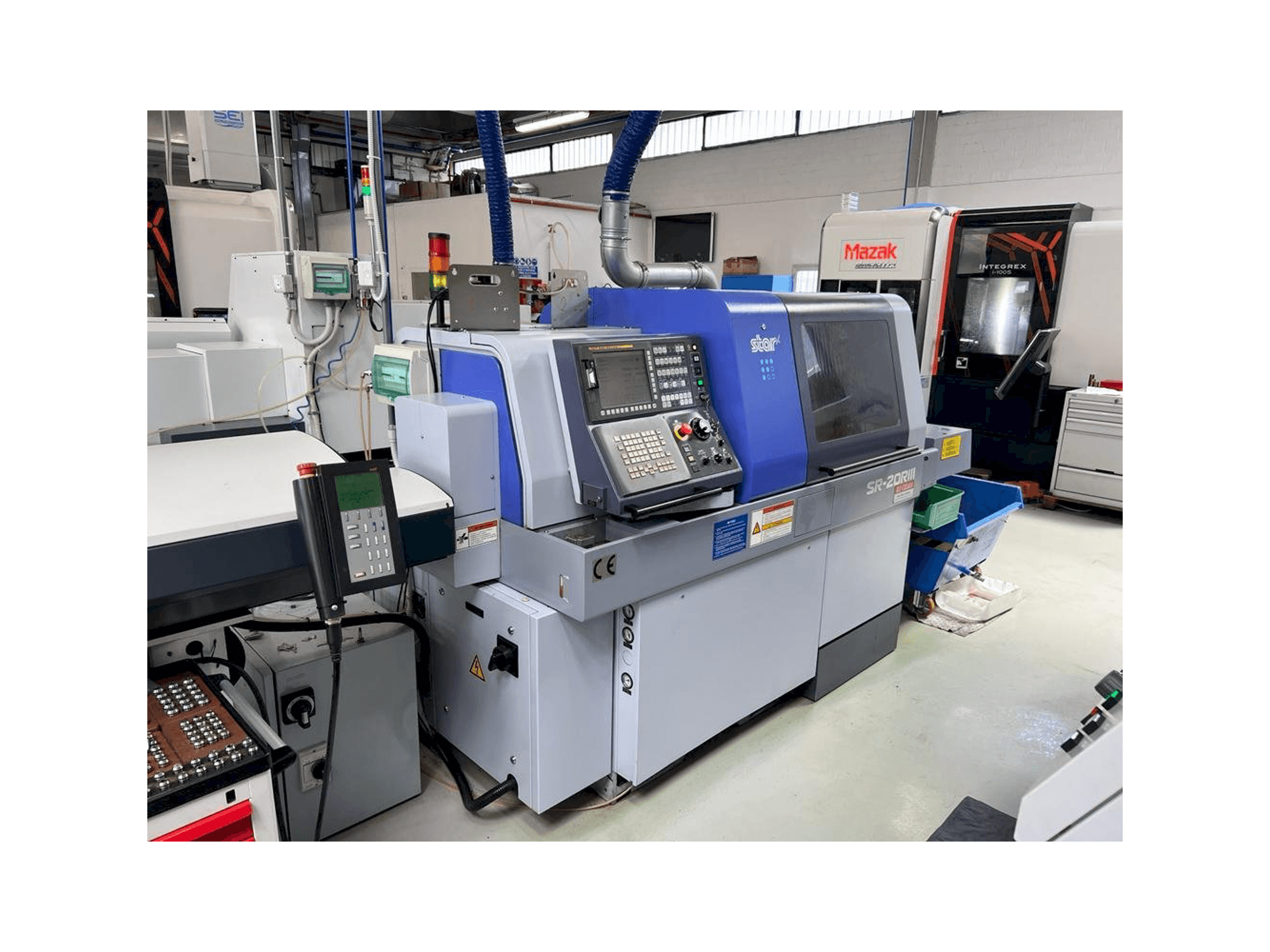 Čelní pohled na Star SR-20RIII stroj