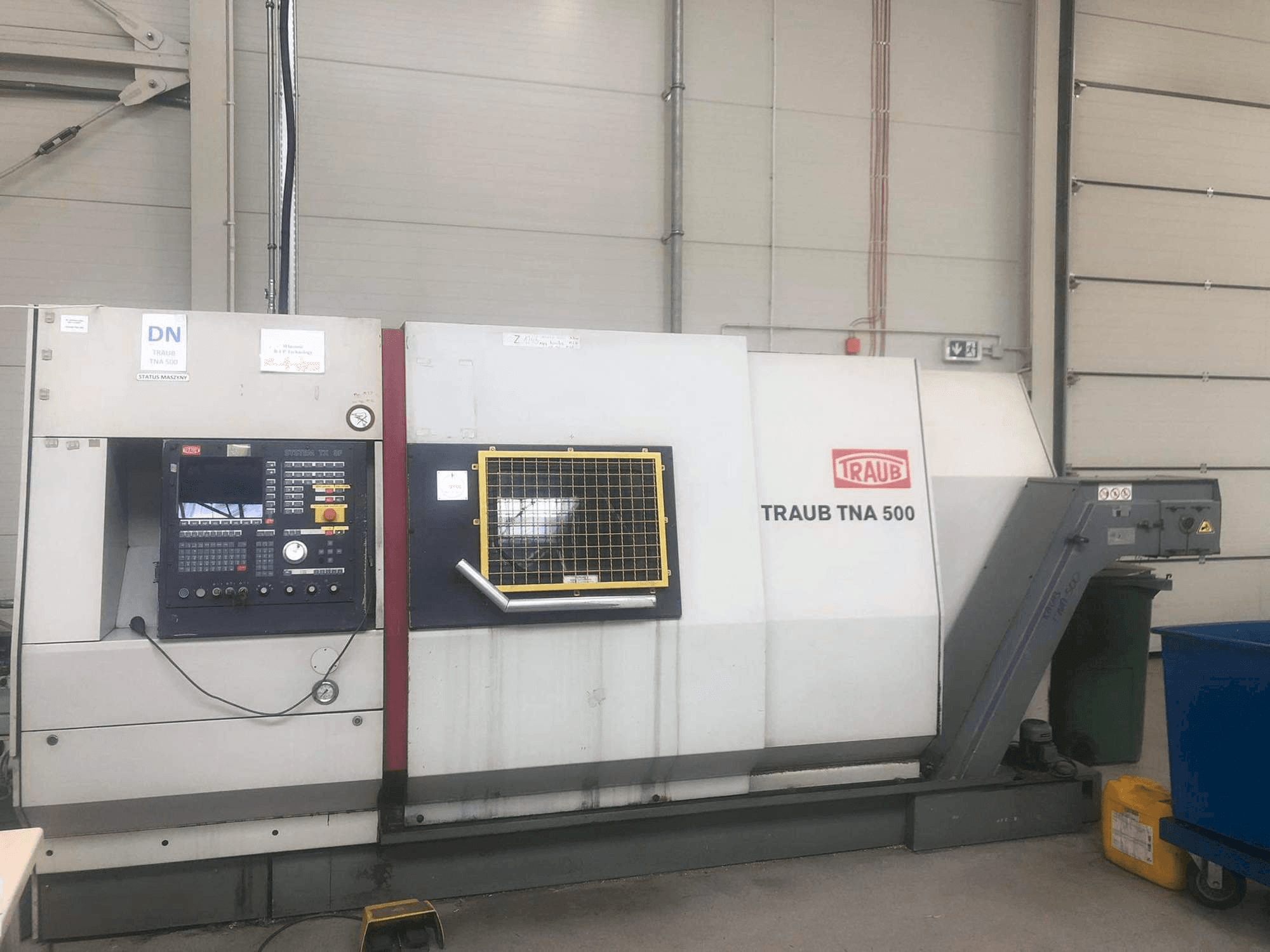 Čelní pohled na TRAUB TNA 500/600 stroj