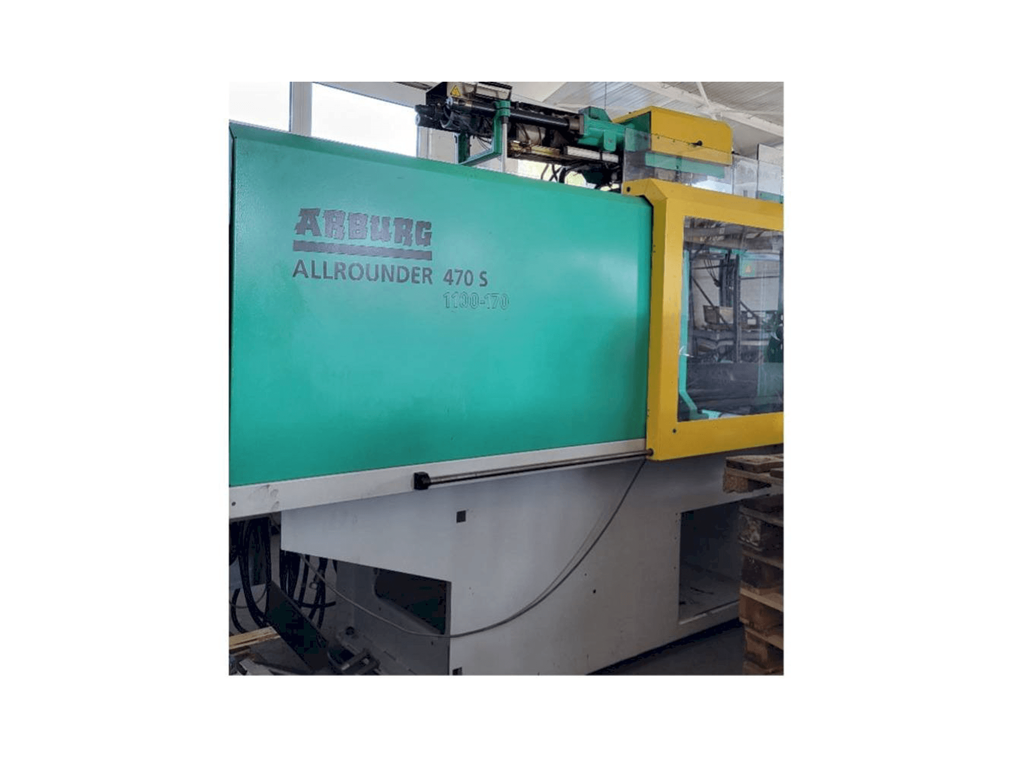Čelní pohled na Arburg Allrounder 470S 1100 - 170/170 stroj