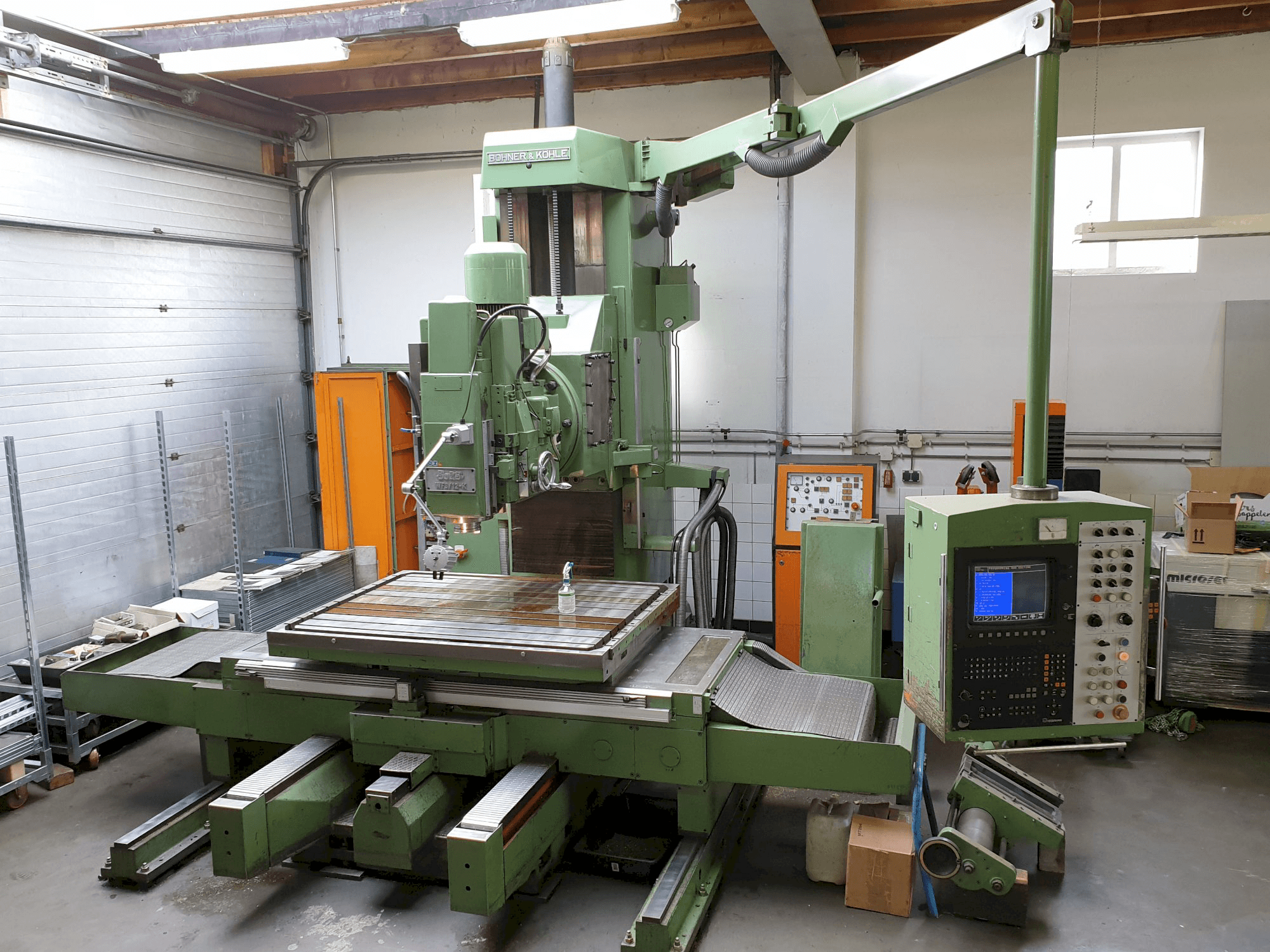 Čelní pohled na Bokö WF3 stroj