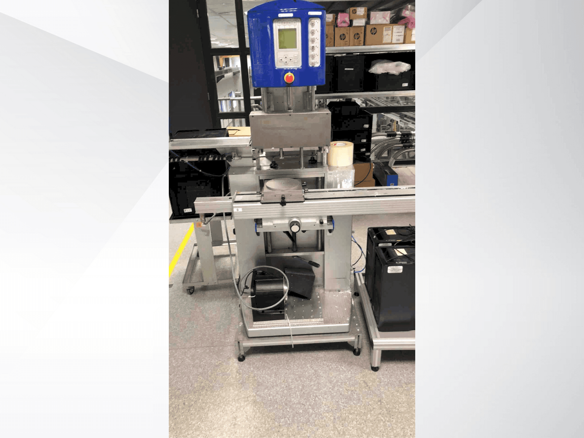 Čelní pohled na TTN 400 250 stroj