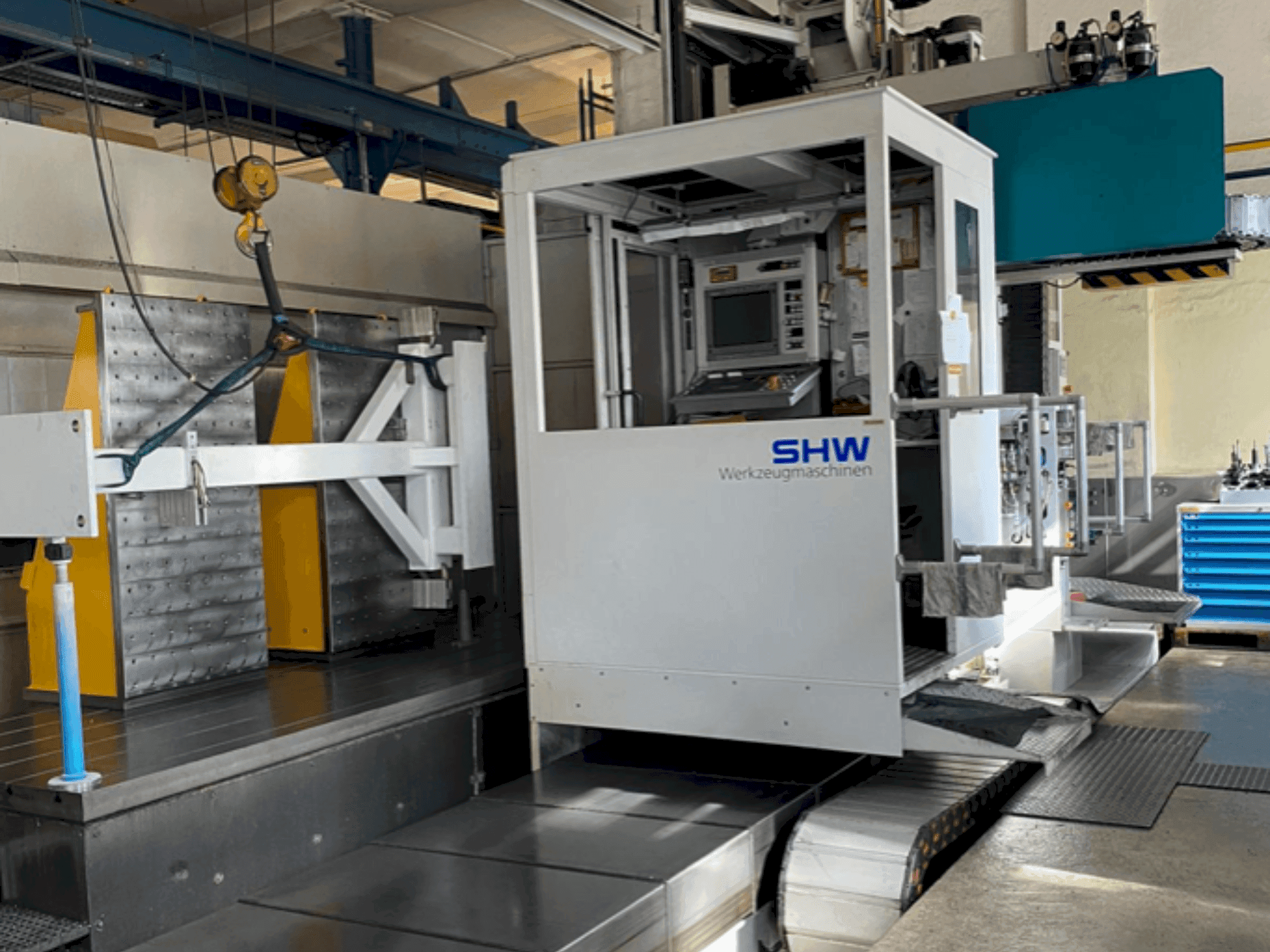 Čelní pohled na SHW Powerspeed 5 stroj
