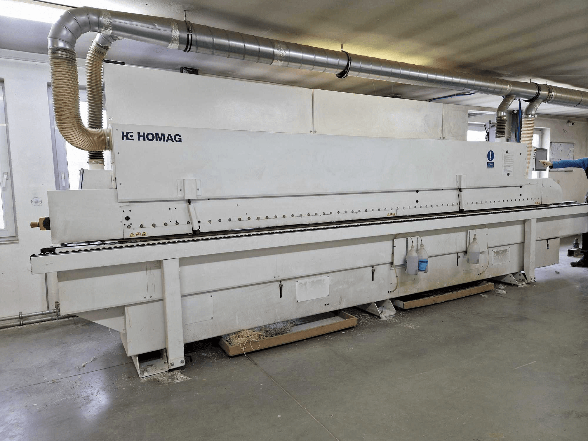 Čelní pohled na HOMAG Edgeteq S-390 Optimat KDF 860C stroj