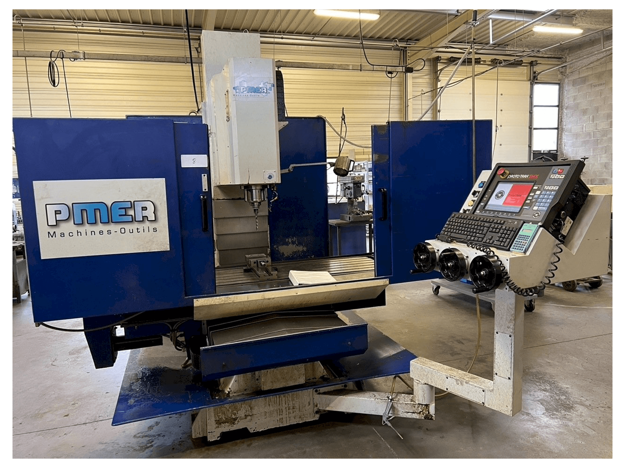 Čelní pohled na PMER S-2473 stroj