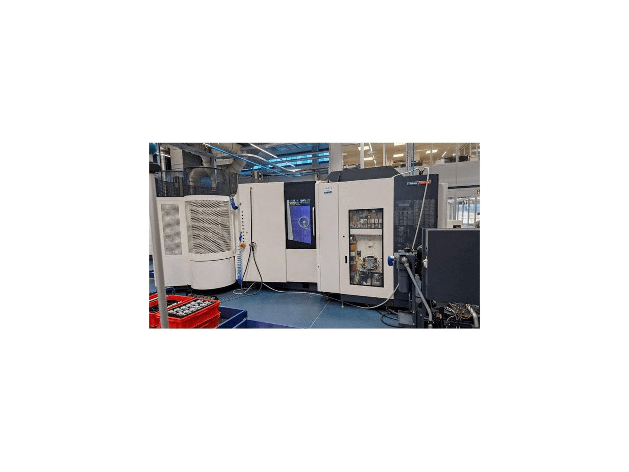 Čelní pohled na DMG DECKEL MAHO DMC 60H Linear stroj