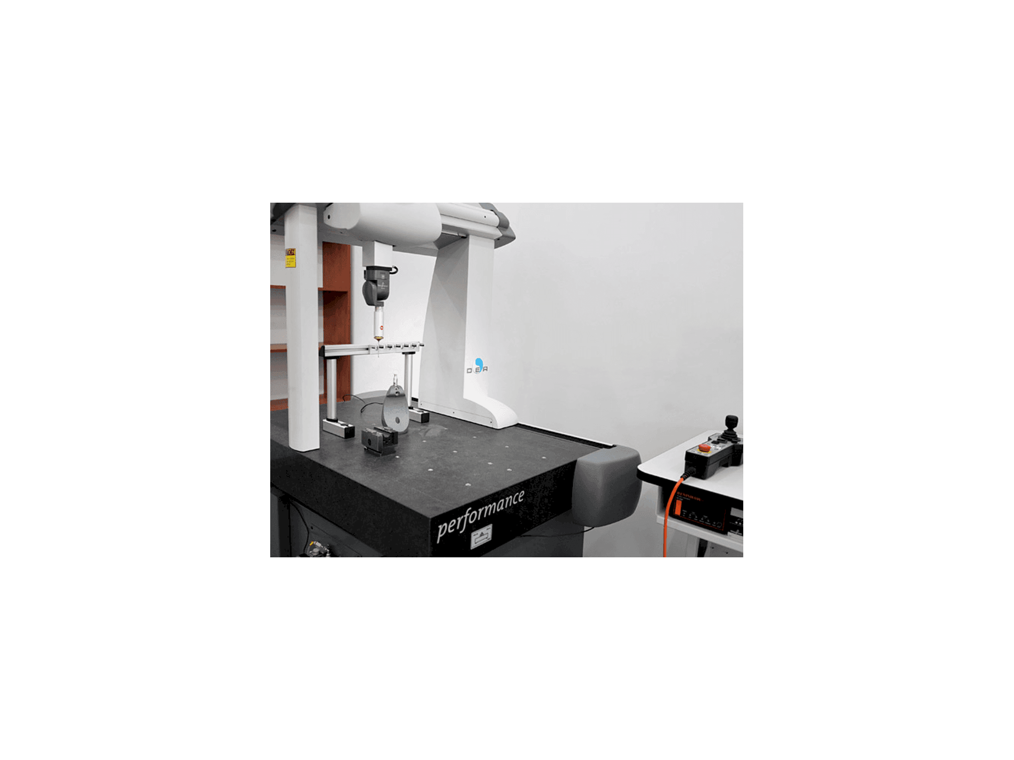 Čelní pohled na Hexagon Global 050705 stroj