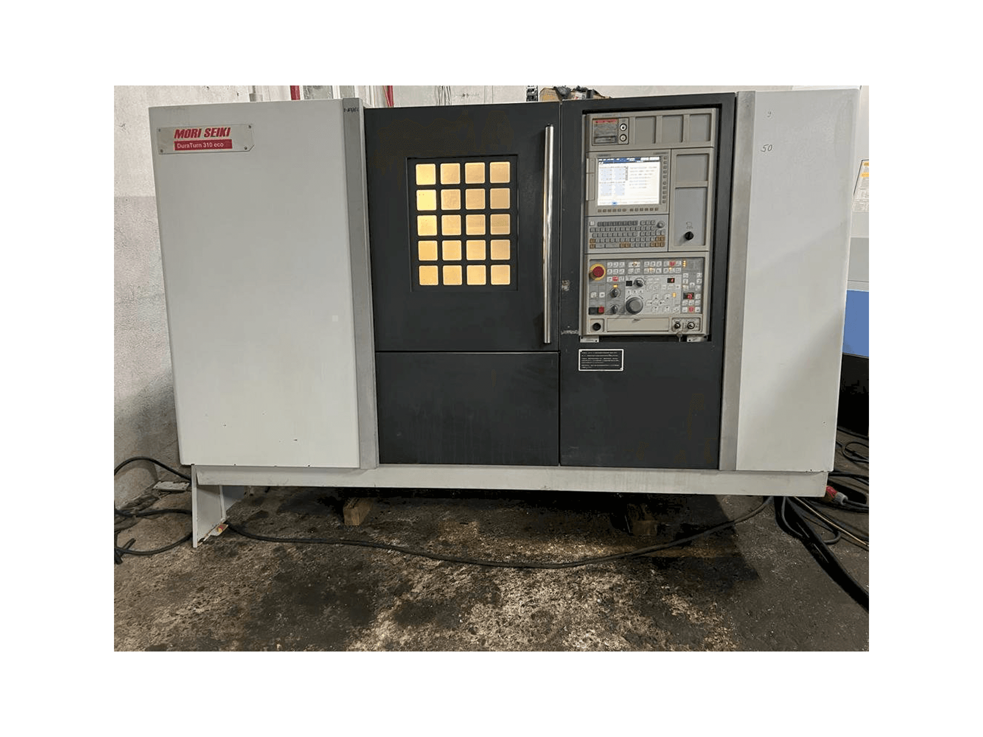 Čelní pohled na DMG Mori Seiki DuraTurn 310 eco stroj