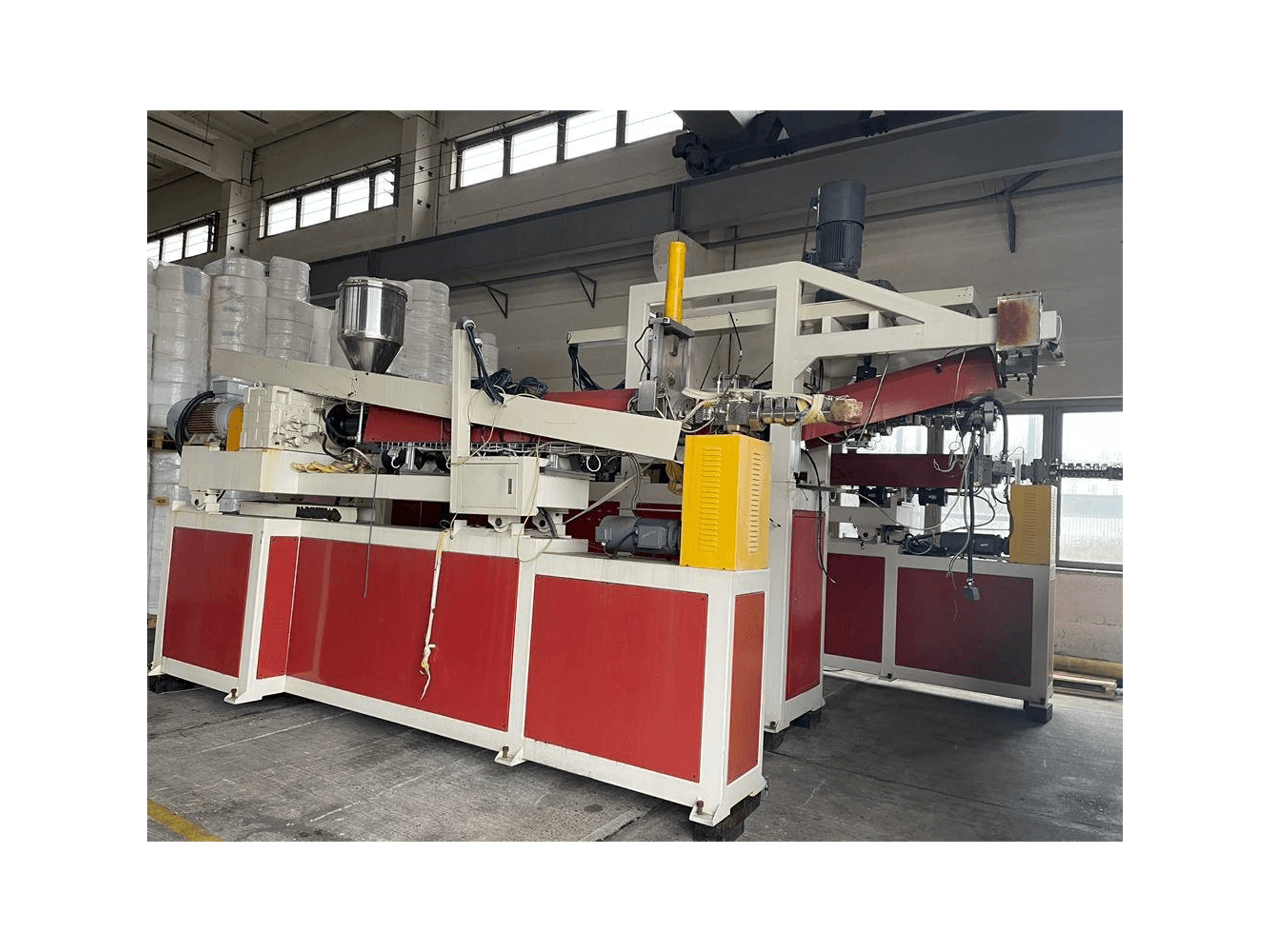 Čelní pohled na ROLBATCH RBSDMS-IZS-678 stroj