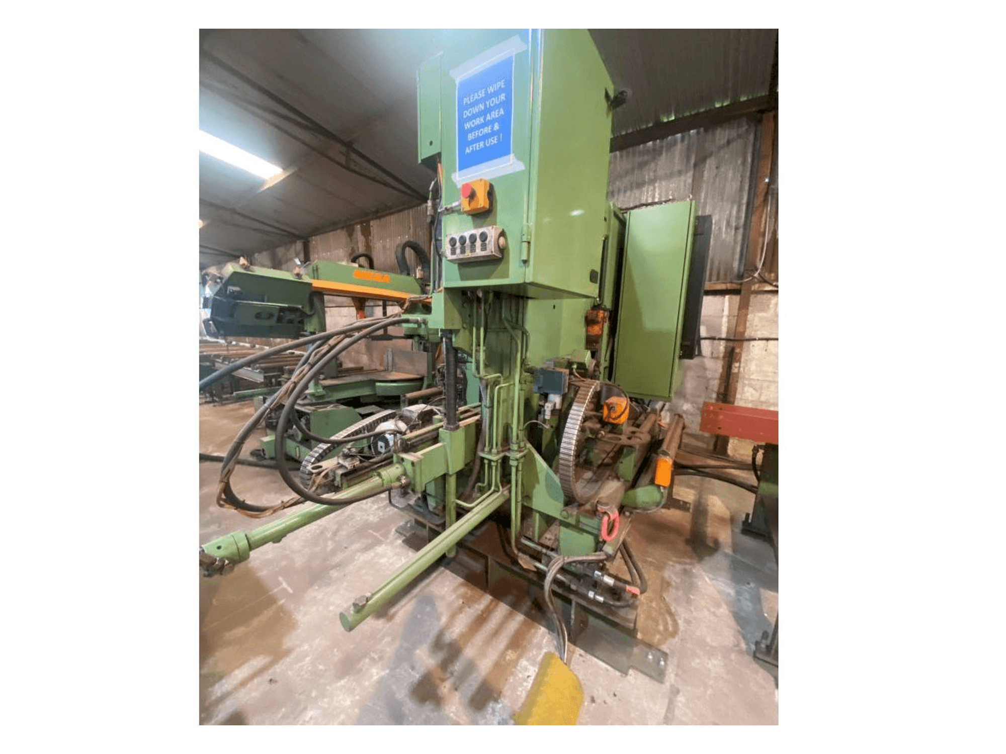 Čelní pohled na Peddinghaus BDL760/3 with Meba 400DG-700 stroj