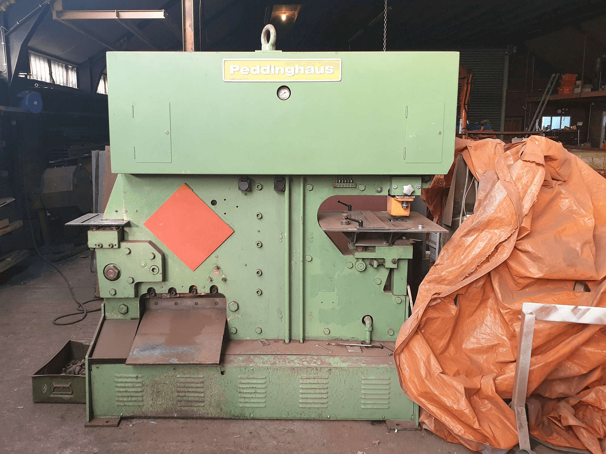 Čelní pohled na Peddinghaus Peddimaster 110/170 stroj