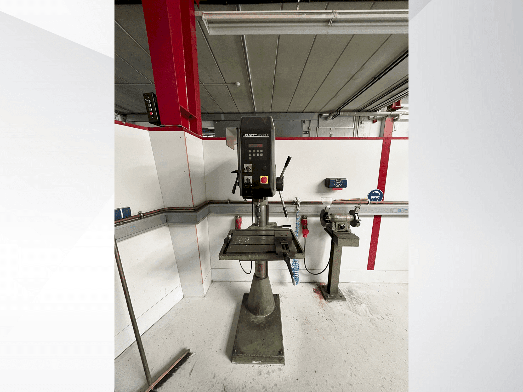 Čelní pohled na Hahn+Kolb Flott P40 stroj