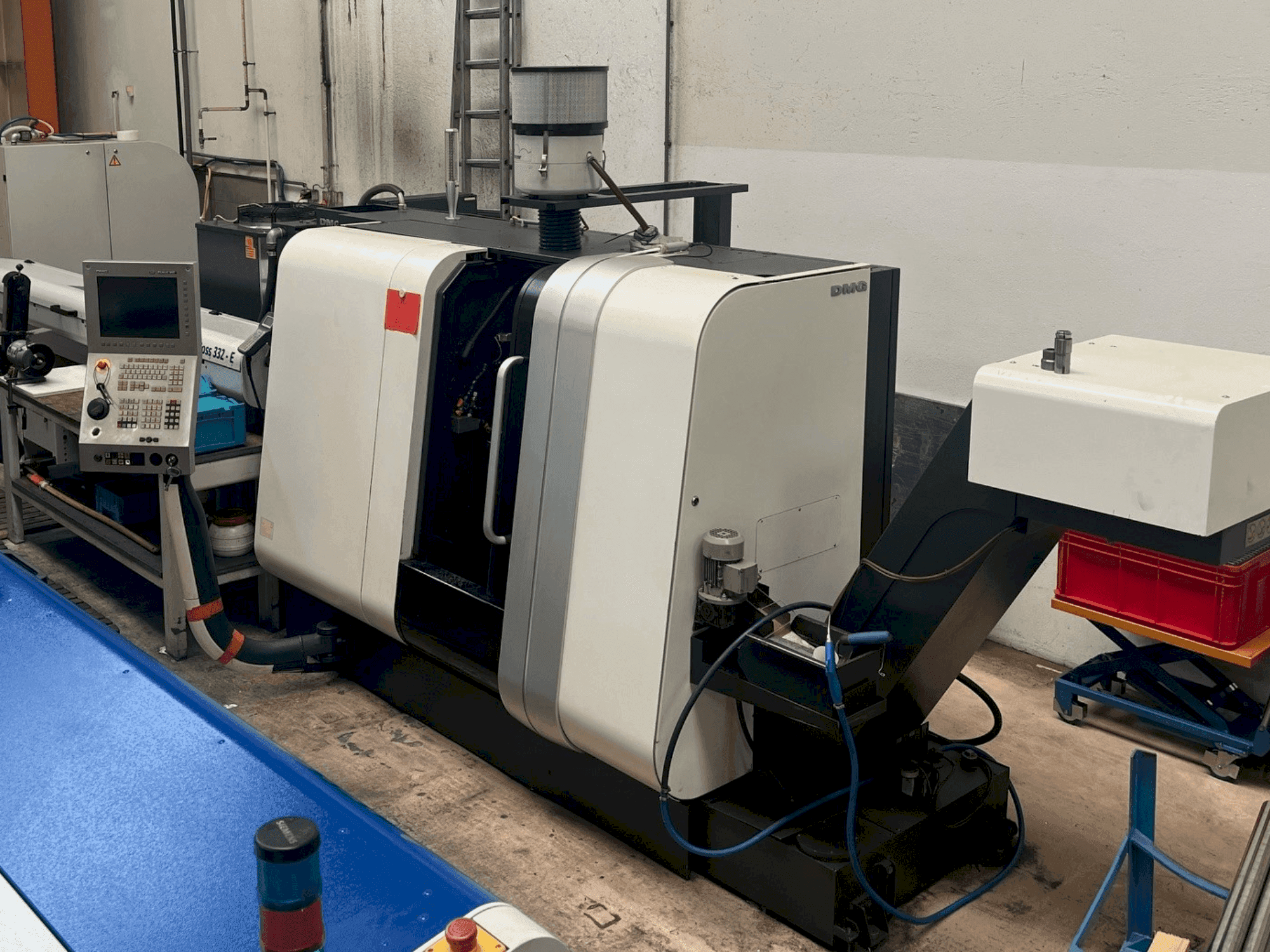 Čelní pohled na Gildemeister Sprint 20-8 stroj