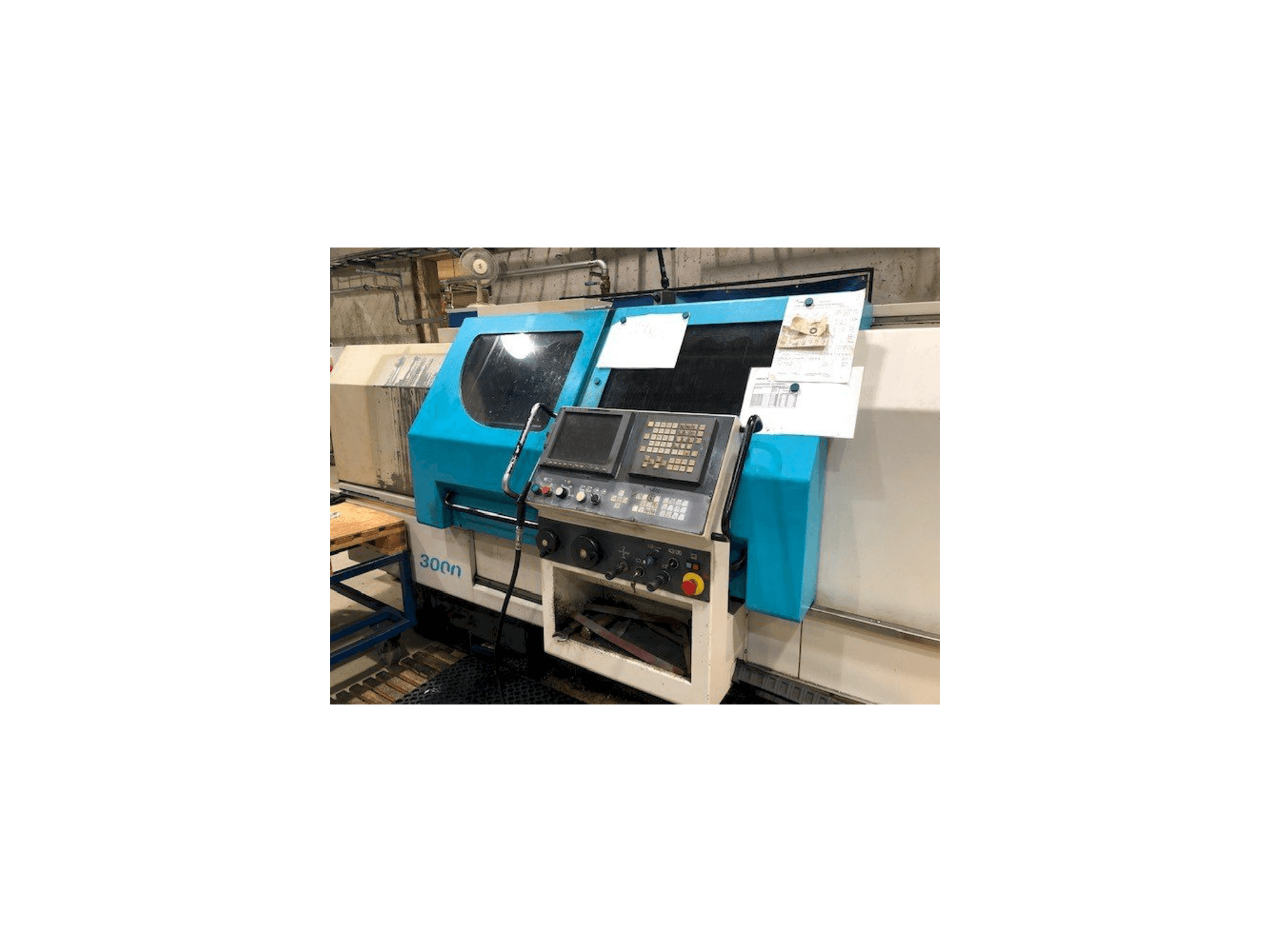Čelní pohled na 600 Lathes Combi 3000 stroj